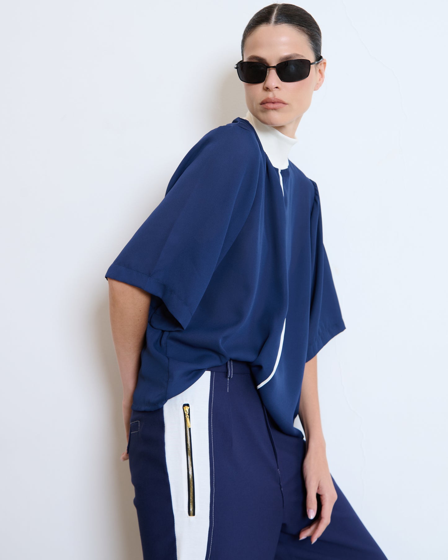 BLUSA GOLA ALTA COM VIÉS KRONNE