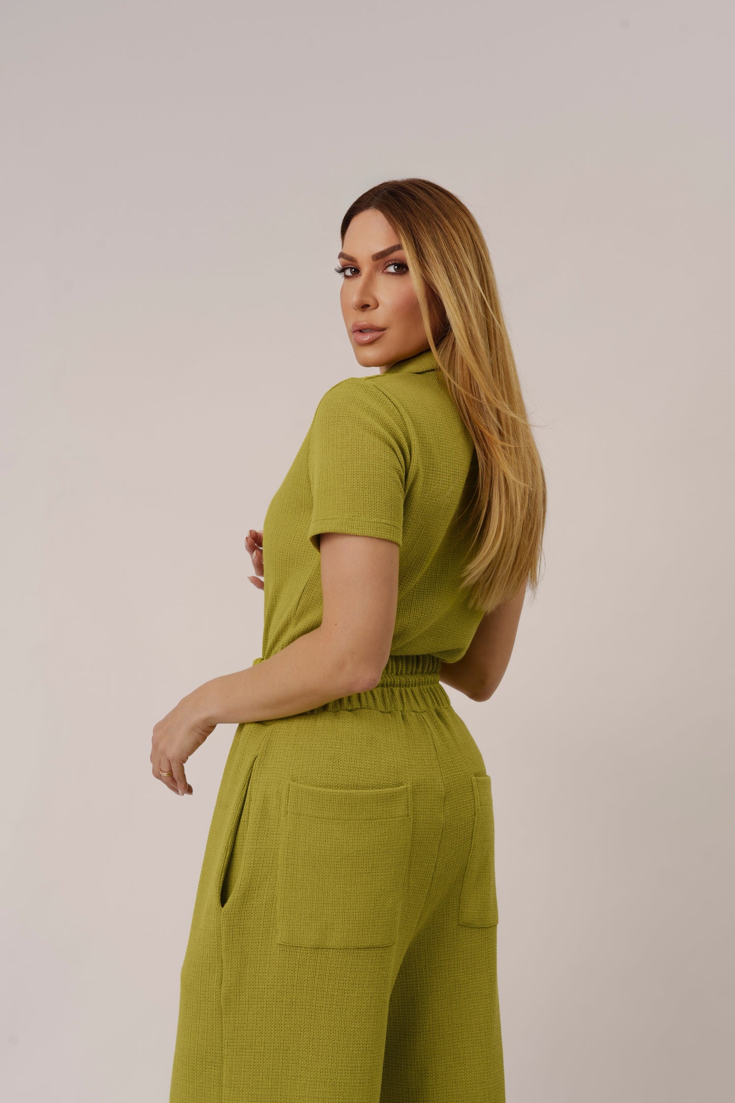 CONJUNTO BLUSA GOLA POLO KRONNE E CALÇA