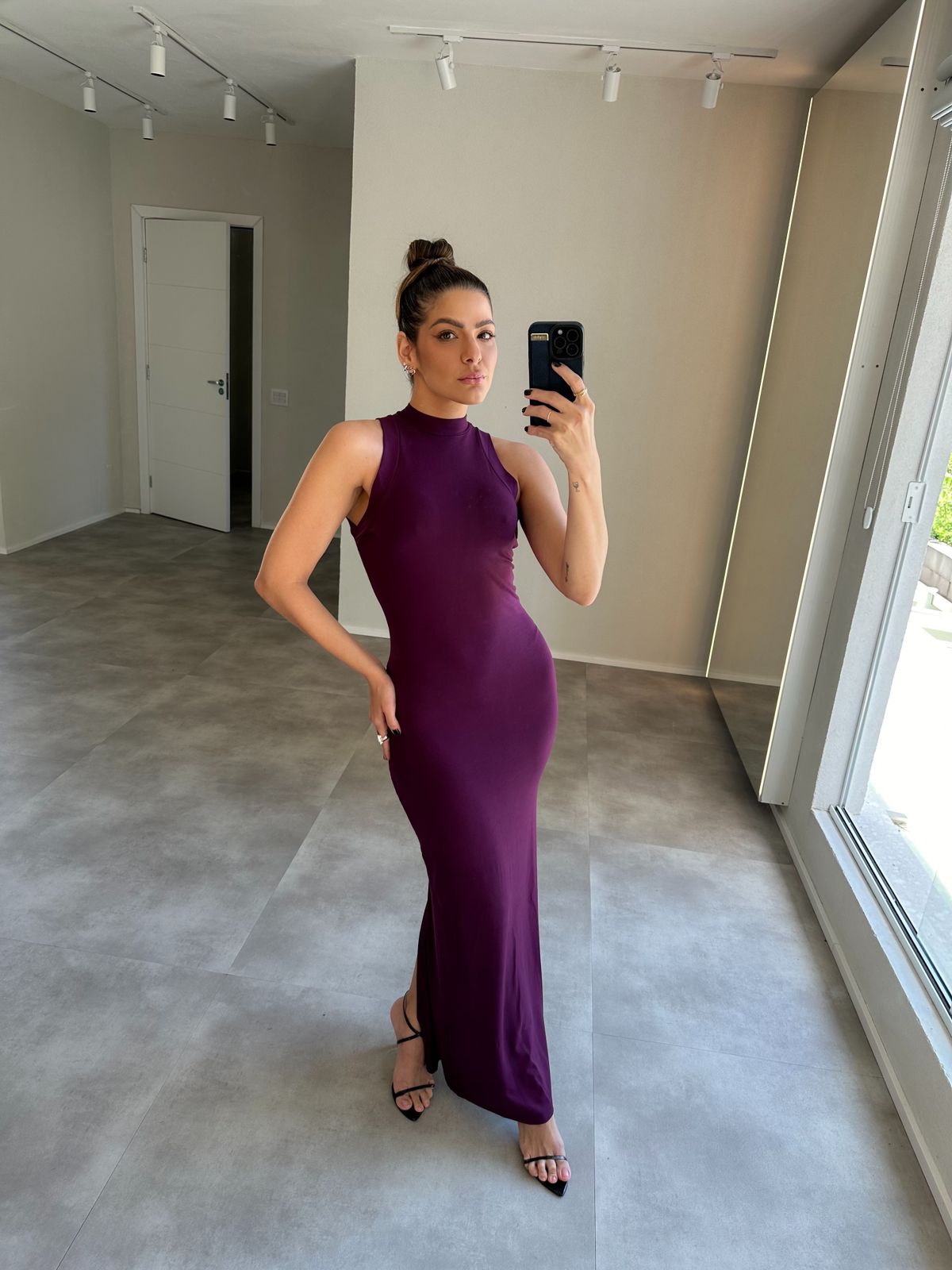 VESTIDO LONGUETE GOLA ALTA KRONNE