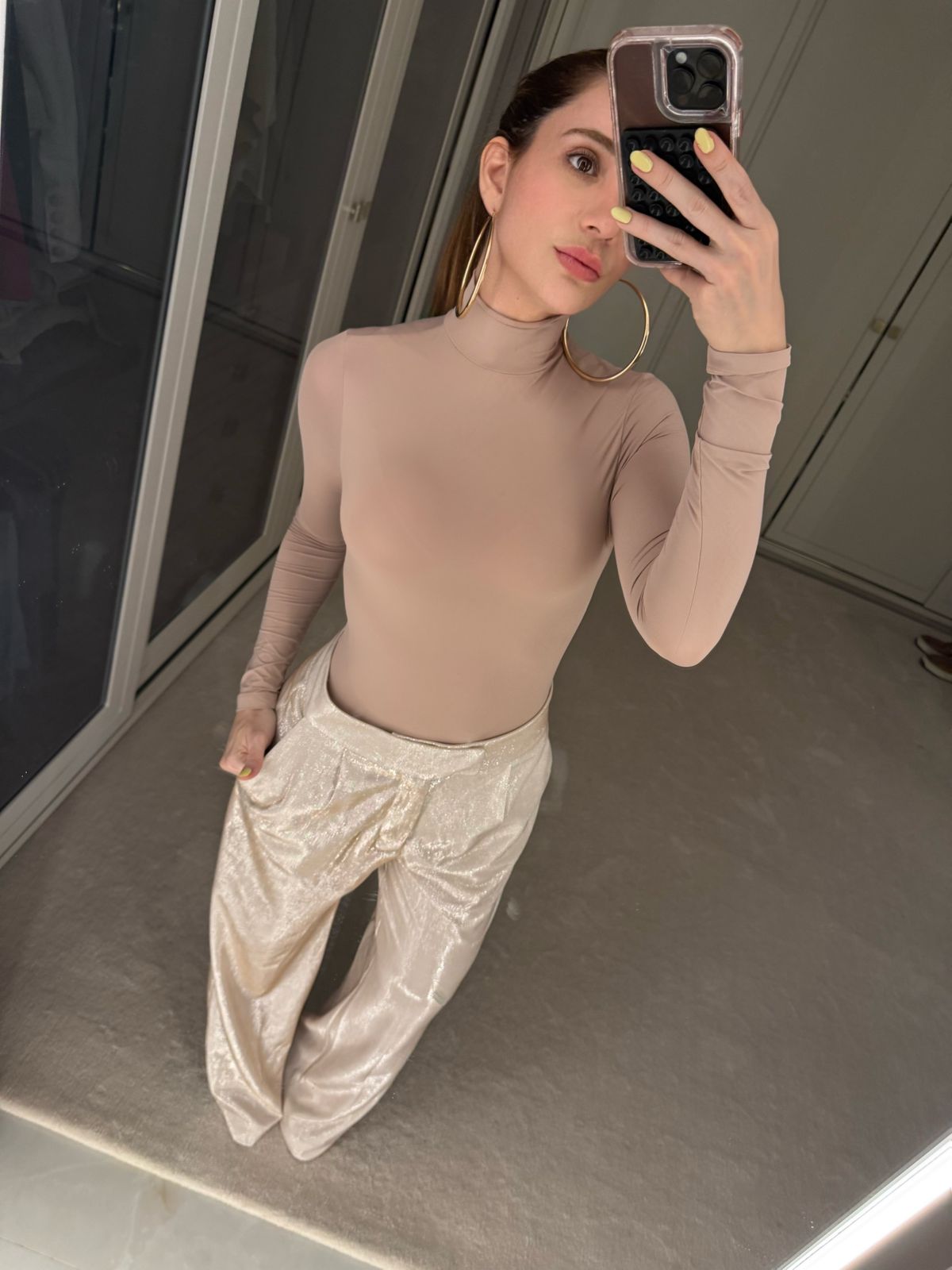 CALÇA RETA COM BRILHO KRONNE