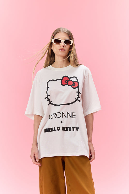 T-shirt oversized KRONNE X HELLO KITTY