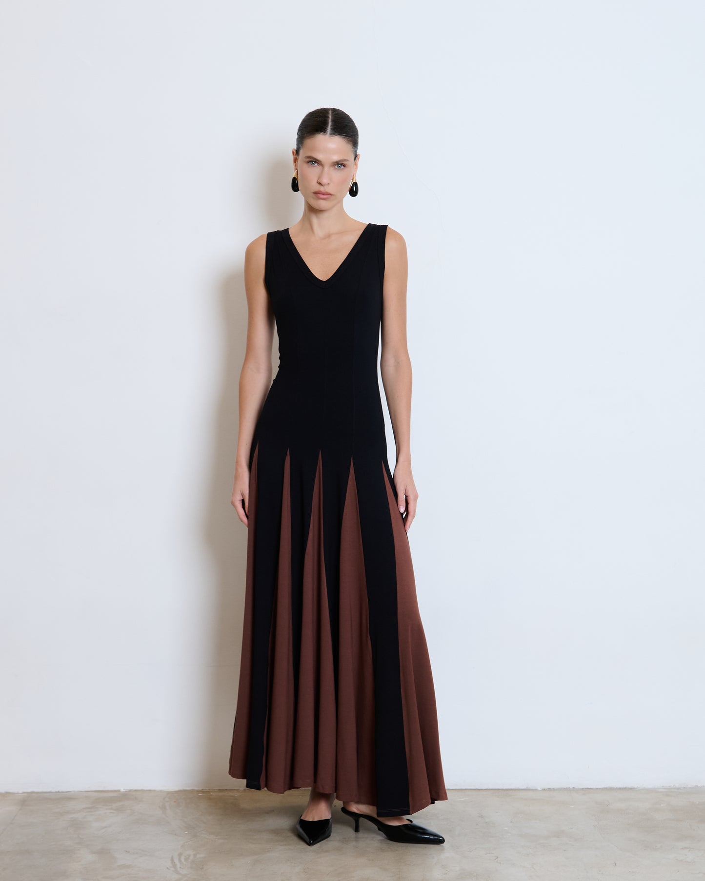 VESTIDO LONGO COM NESGAS KRONNE