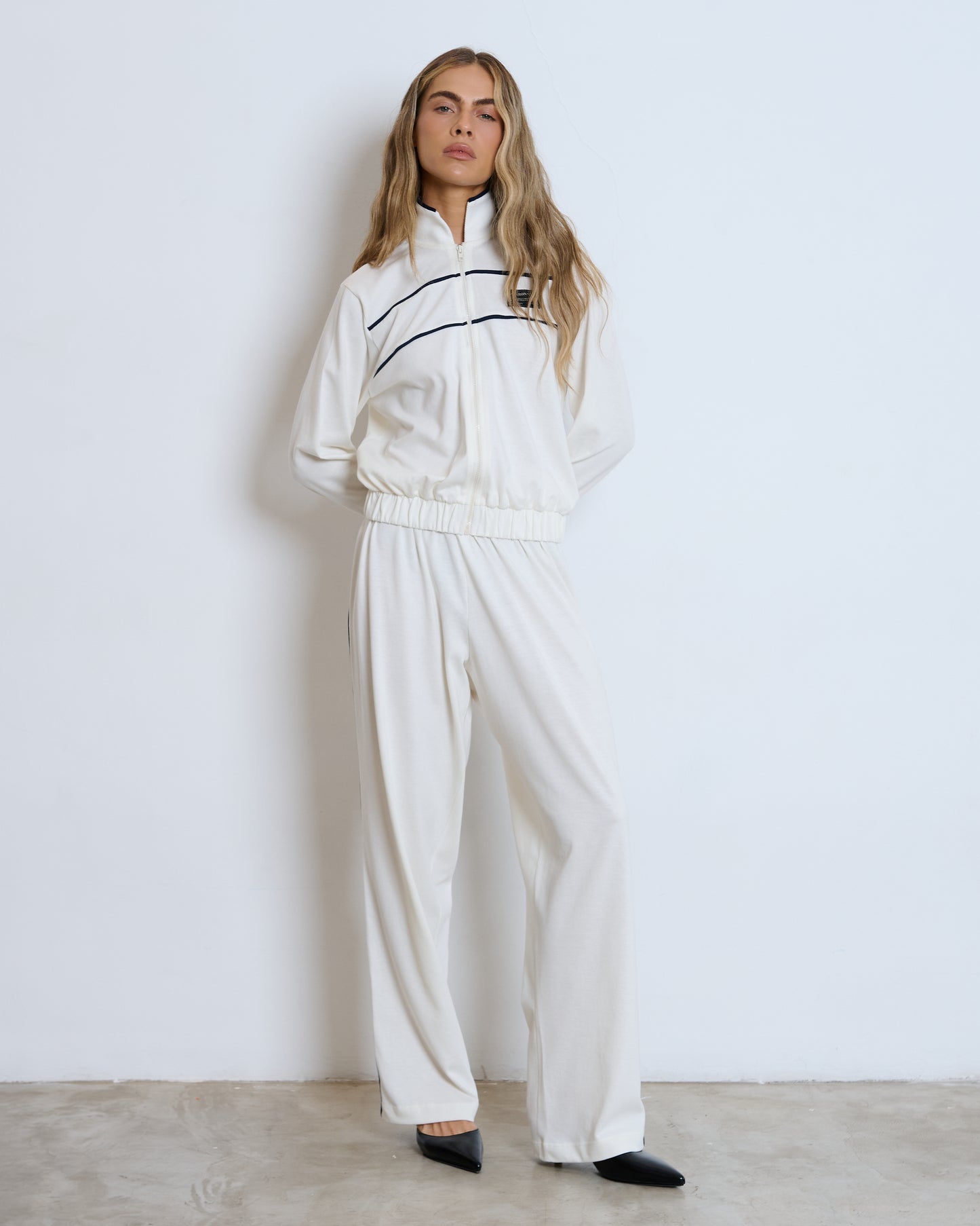 CONJUNTO CASACO E CALÇA COM VIÉS KRONNE