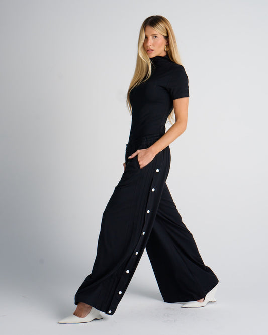 CONJUNTO BABYLOOK E CALÇA COM BOTÕES KRONNE