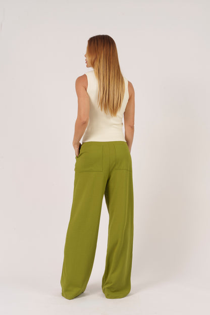 CALÇA RETA KRONNE COM PREGAS