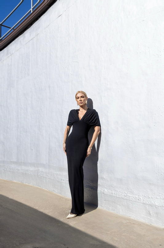 VESTIDO DECOTE PROFUNDO KRONNE