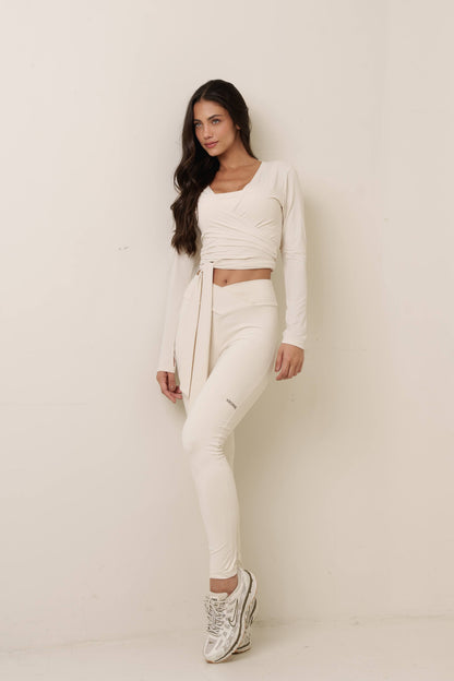 CALÇA LEGGING ESPORTIVA COM LOGO KRONNE