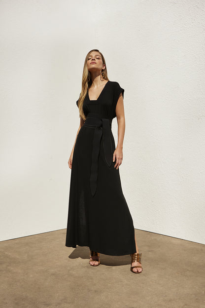 Vestido longo decote