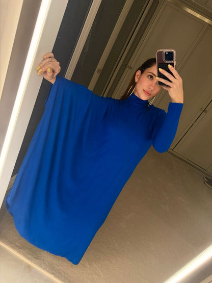 VESTIDO ASSIMÉTRICO COM MANGA AMPLA KRONNE