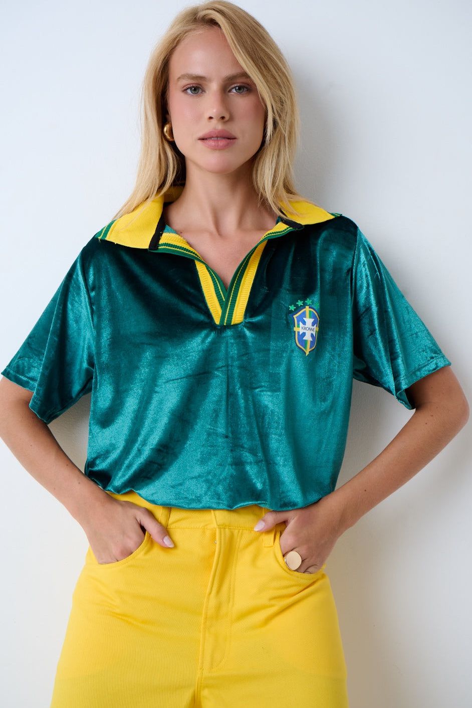 Polo Collar Blouse w/ Rug