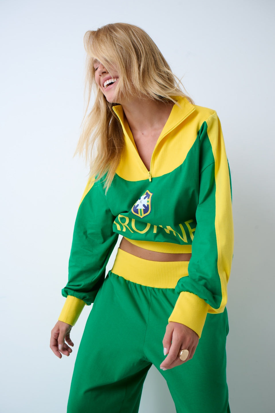 CONJUNTO JAQUETA E CALÇA PALA LARGA KRONNE