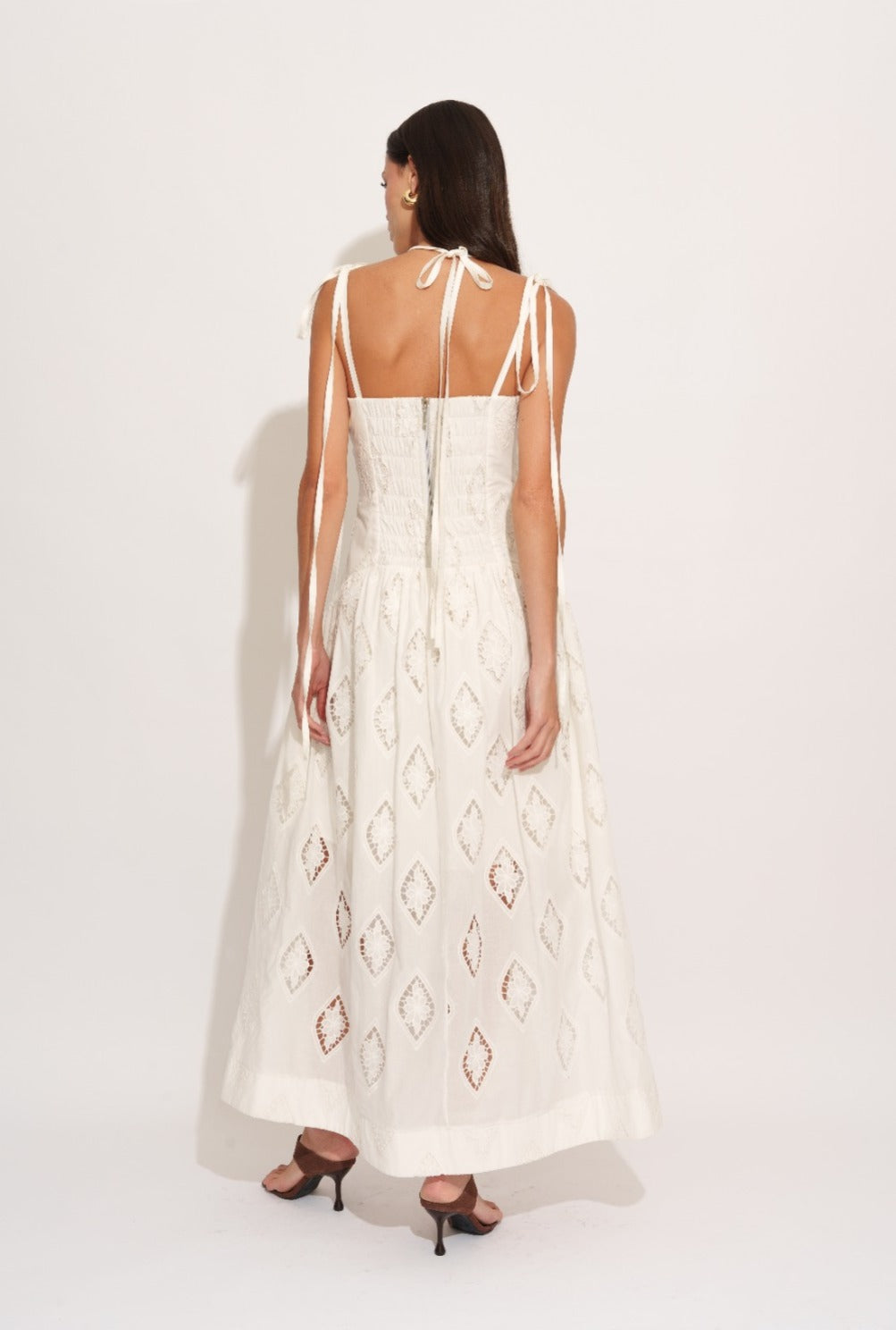 VESTIDO LONGO RECORTES