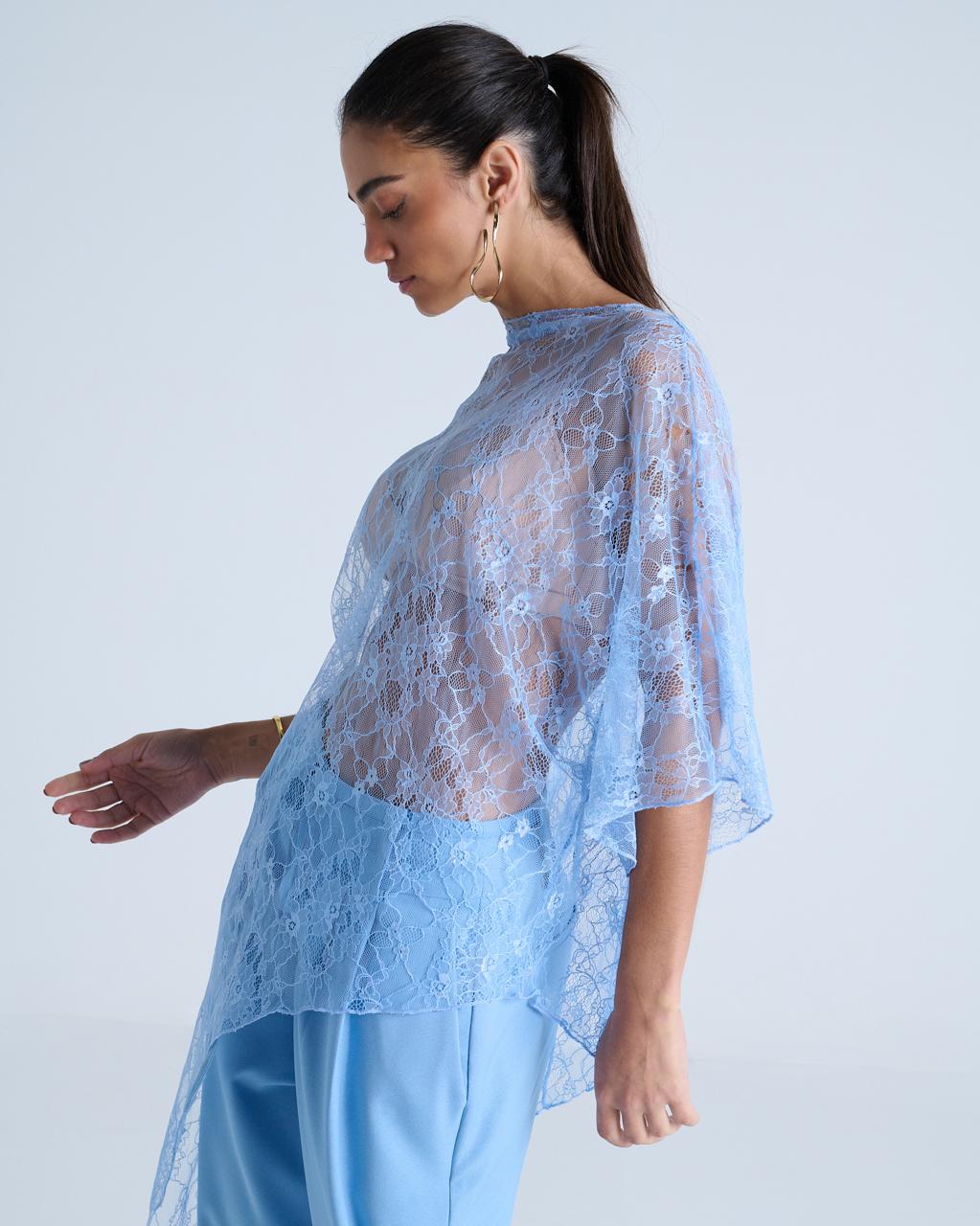 BLUSA ASSIMÉTRICA DE RENDA