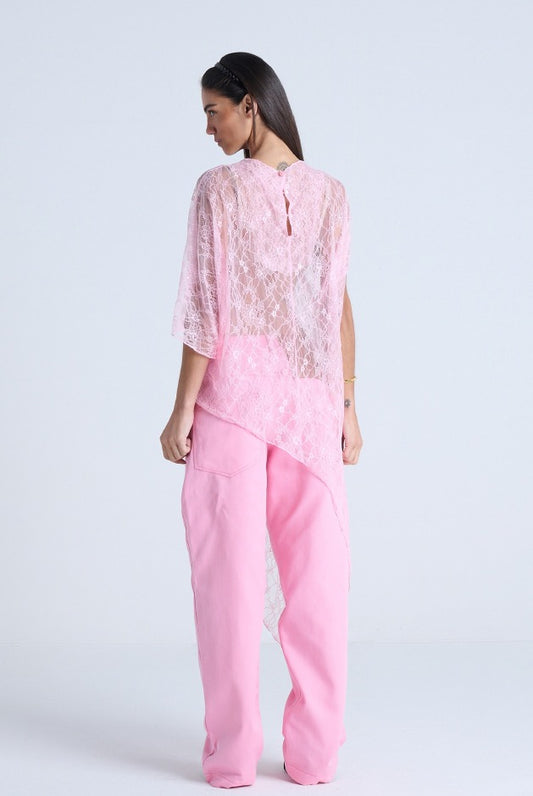 BLUSA ASSIMÉTRICA DE RENDA
