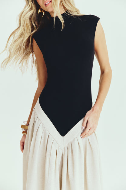 VESTIDO RECORTE CÔNCAVO KRONNE